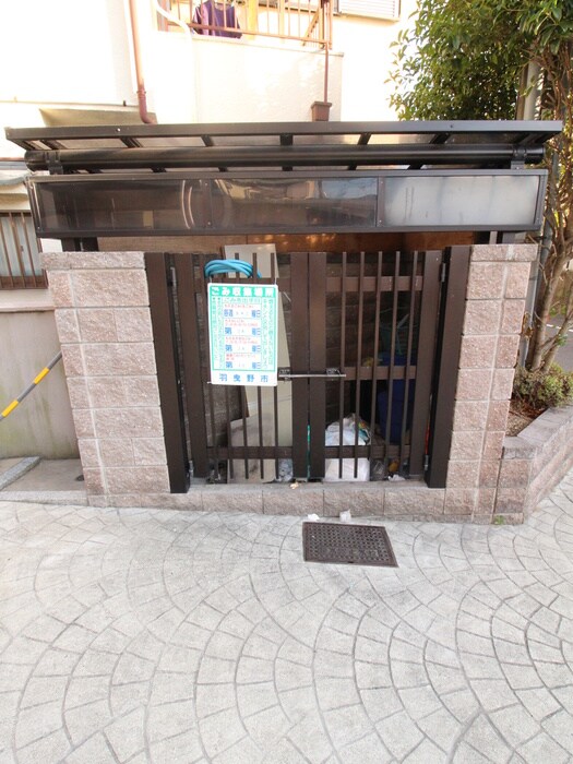 物件外観写真4　(建物設備)