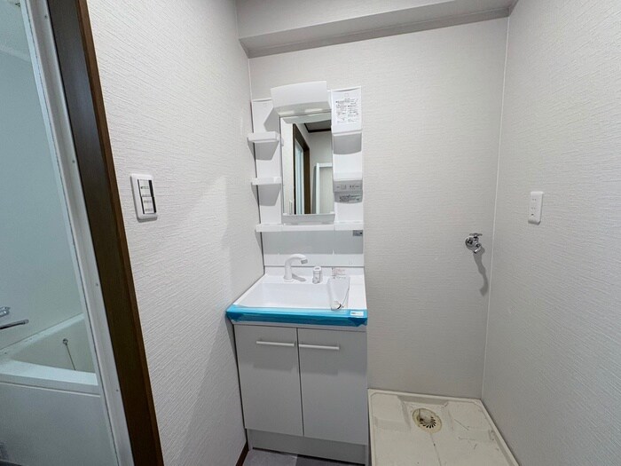 物件内観写真11　(洗面)