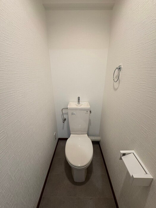 物件内観写真14　(トイレ)