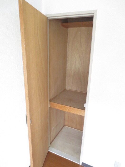 物件内観写真9　(収納)