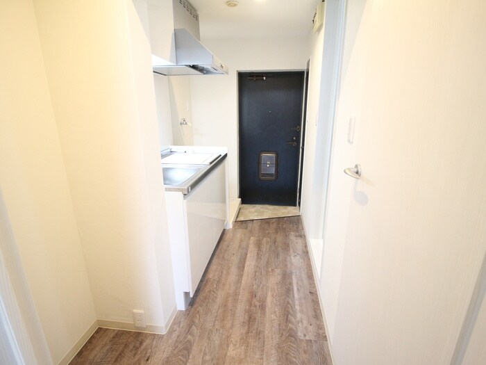 物件内観写真17　(廊下)