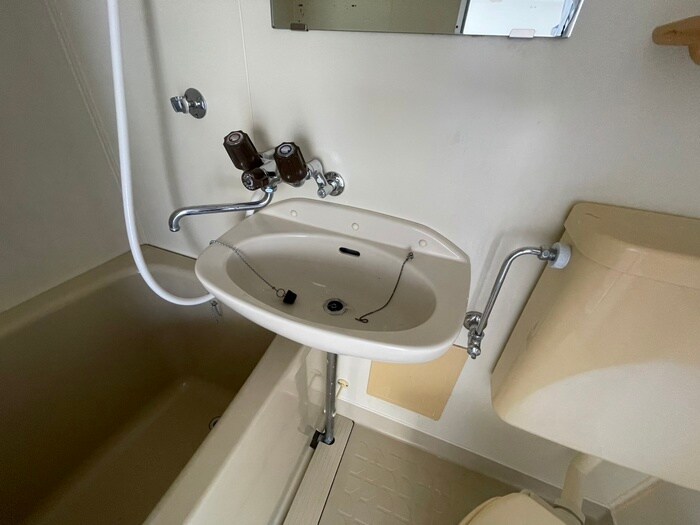 物件内観写真12　(洗面)