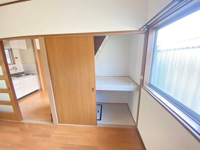 物件内観写真11　(収納)