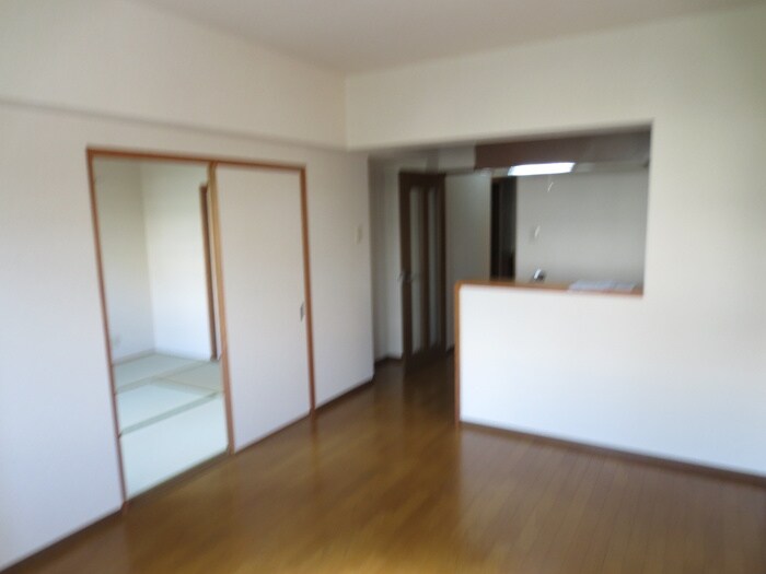 物件内観写真13　(居室)