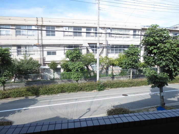 物件内観写真22　(室内からの展望)