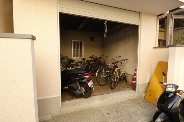 駐輪場