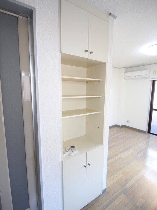 物件内観写真10　(収納)