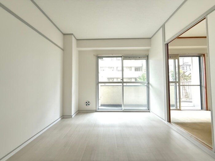 物件内観写真4　(居室)