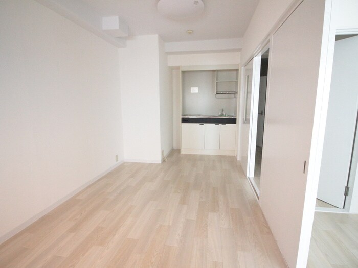 物件内観写真4　(居室)