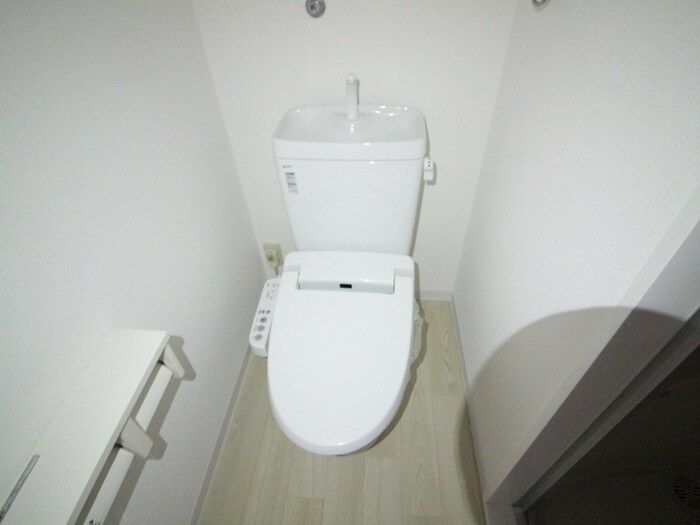 物件内観写真11　(トイレ)