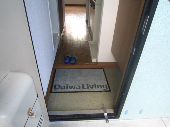 物件内観写真16　(玄関)