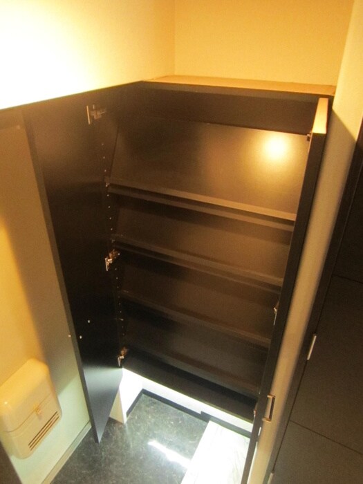物件内観写真7　(靴箱)