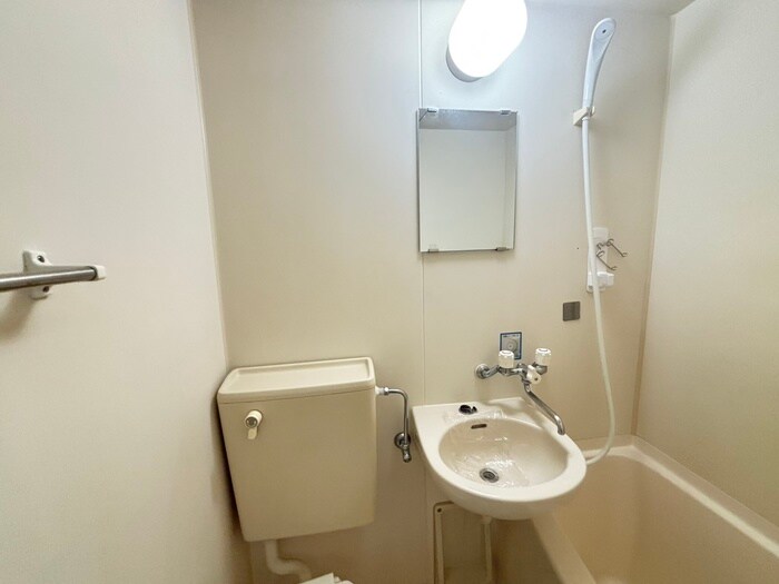 物件内観写真13　(洗面)