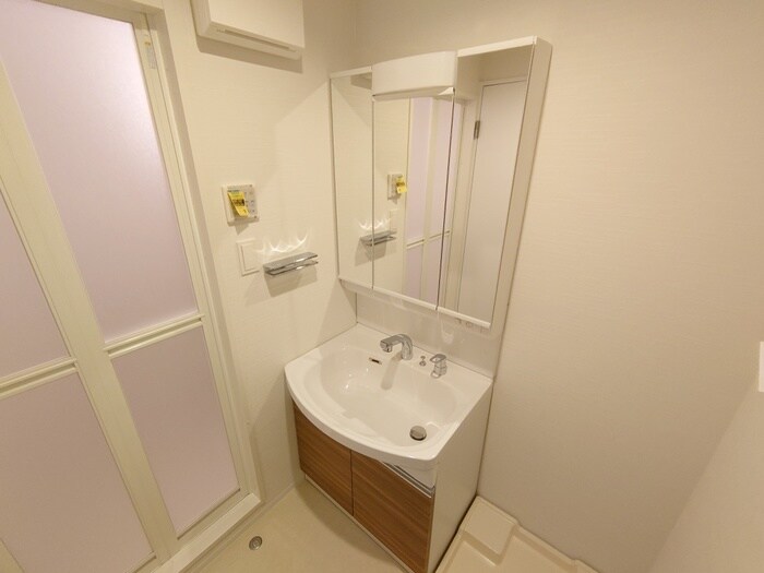 物件内観写真11　(洗面)