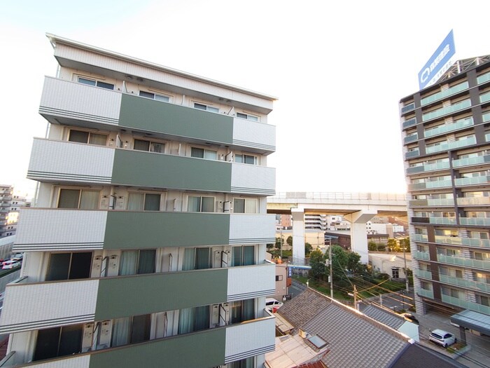 物件内観写真22　(室内からの展望)