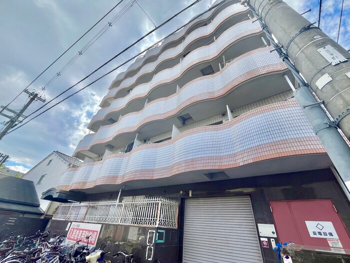 物件外観写真1　(外観写真)