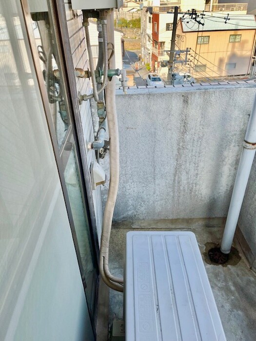 物件内観写真17　(洗濯機置場)