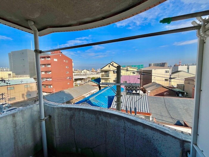 物件内観写真18　(室内からの展望)