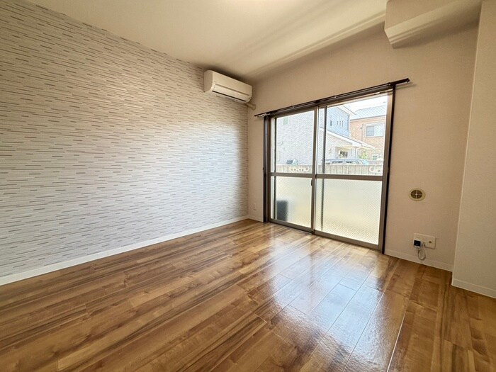 物件内観写真9　(居室)