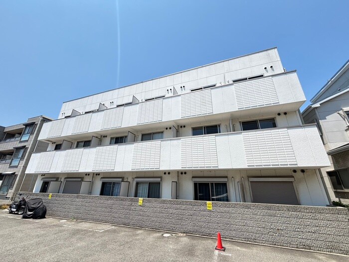 物件外観写真6　(外観写真)