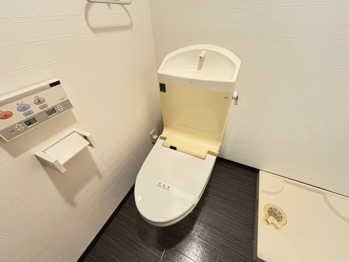 物件内観写真11　(トイレ)