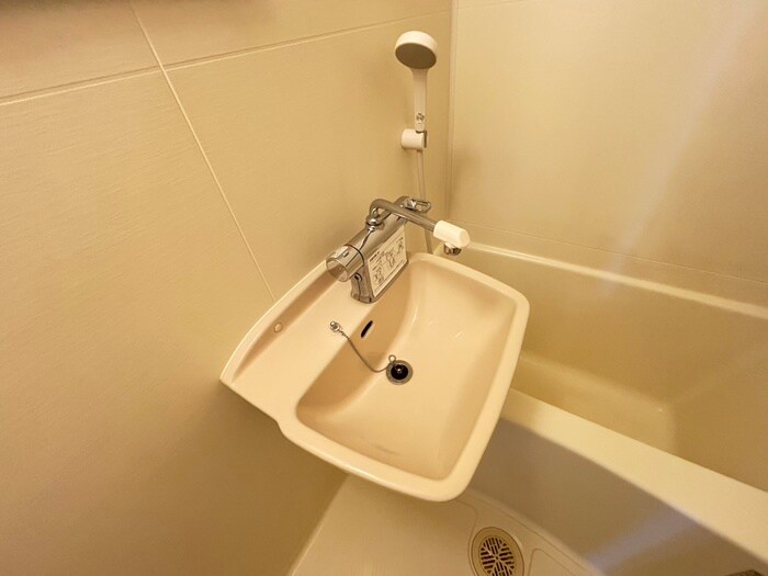 物件内観写真13　(洗面)