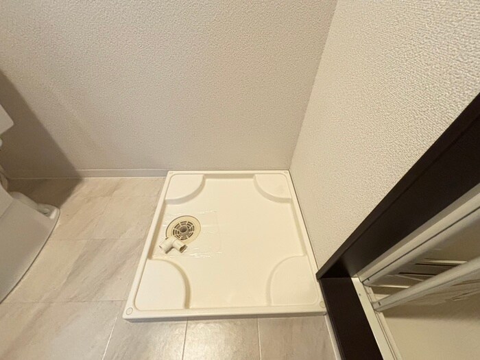 物件内観写真14　(洗濯機置場)