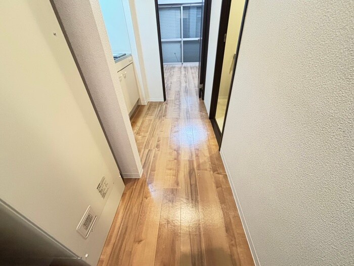 物件内観写真16　(廊下)