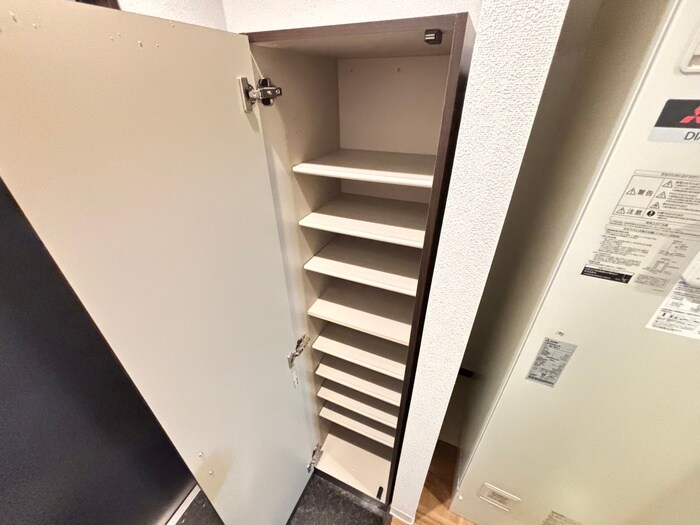 物件内観写真18　(靴箱)