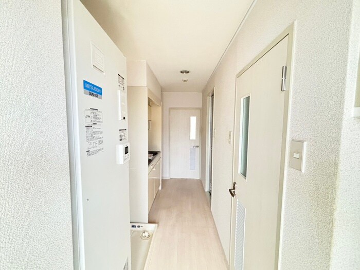 物件内観写真15　(廊下)