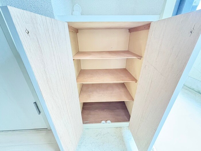 物件内観写真18　(靴箱)