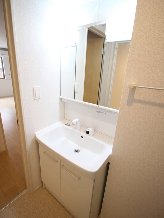 物件内観写真11　(洗面)