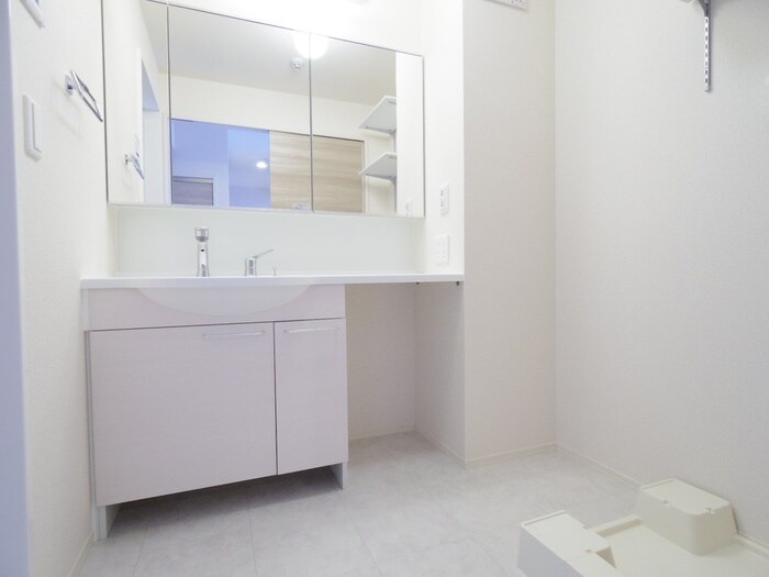 物件内観写真10　(洗面)