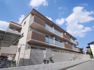 ルヴィニ上桂外観写真