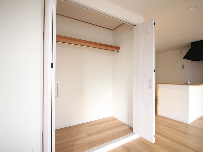 物件内観写真18　(収納)