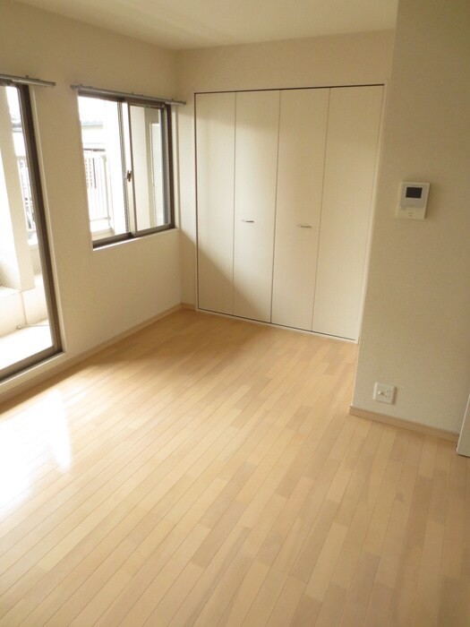 物件内観写真5　(居室)