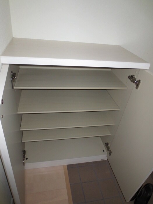 物件内観写真14　(靴箱)