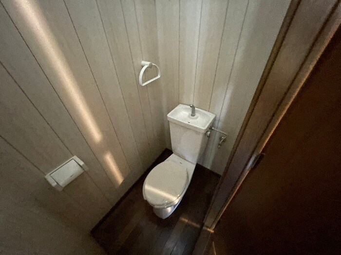 物件内観写真14　(トイレ)