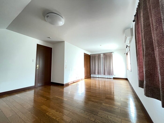 物件内観写真18　(居室)