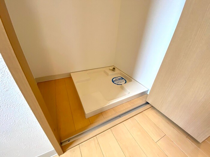 物件内観写真13　(洗濯機置場)