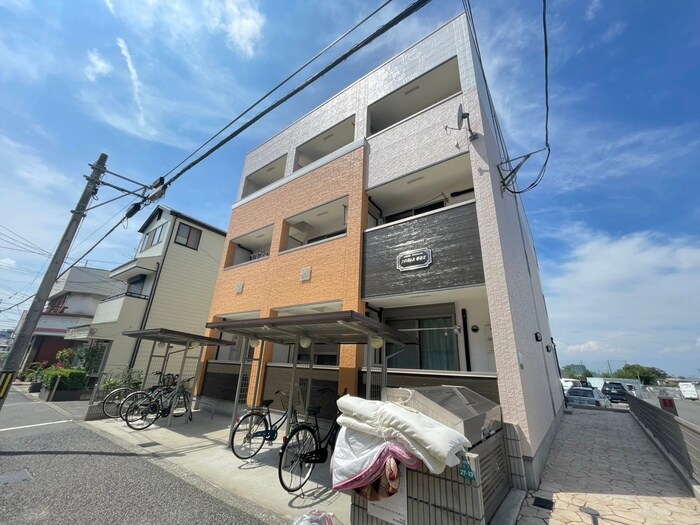 物件外観写真1　(外観写真)