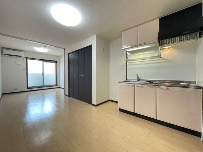 物件内観写真8　(居室)