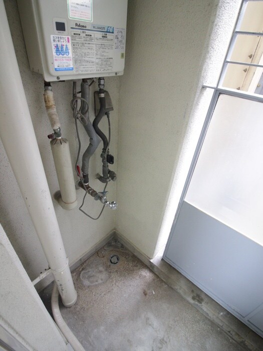 物件内観写真14　(洗濯機置場)