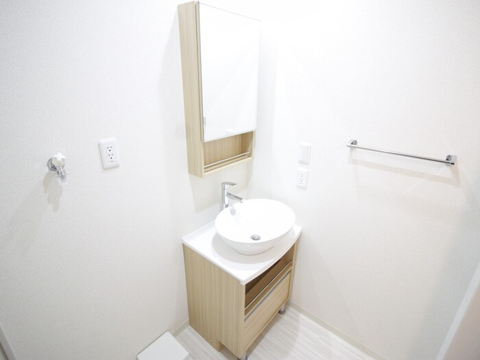 物件内観写真13　(洗面)