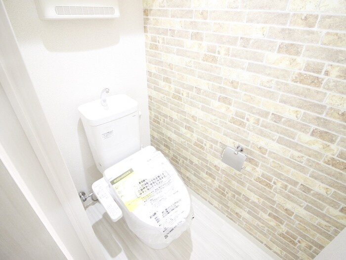 物件内観写真16　(トイレ)