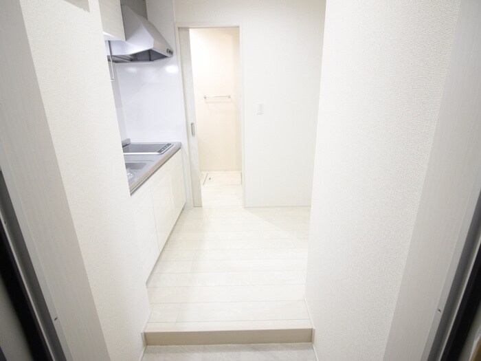 物件内観写真21　(廊下)