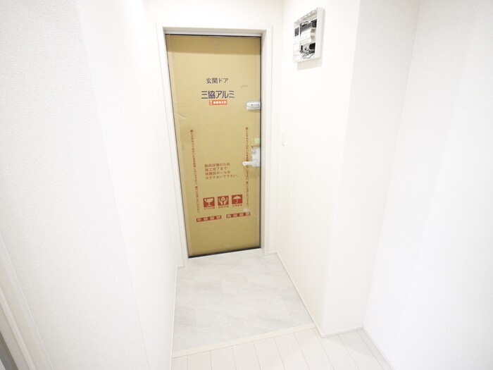 物件内観写真22　(玄関)