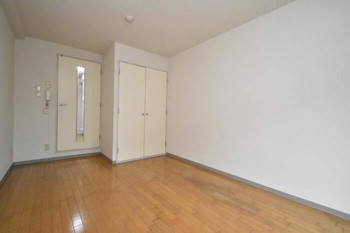 物件内観写真3　(居室)