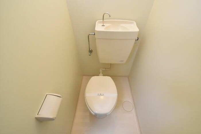 物件内観写真6　(トイレ)