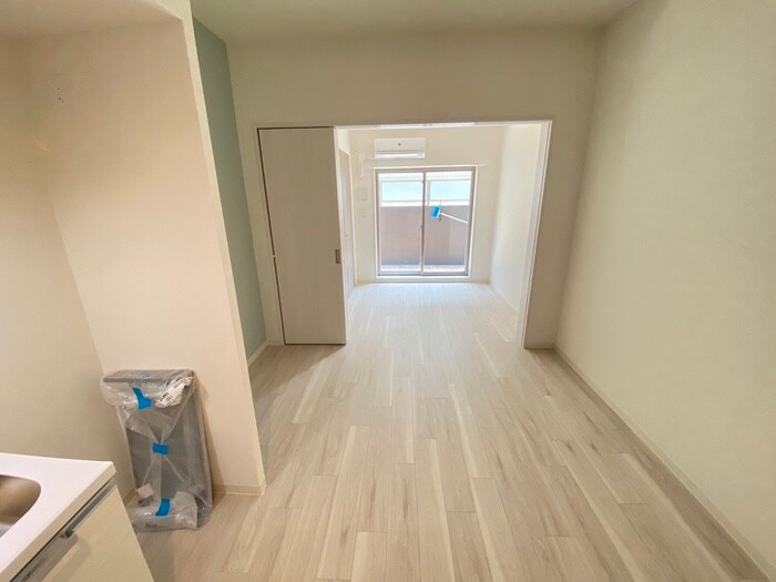 物件内観写真3　(居室)